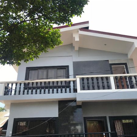 Bangles Homestay Coron Exterior foto