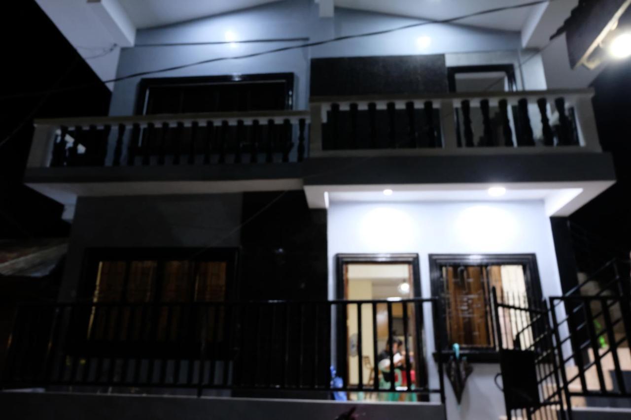 Bangles Homestay Coron Exterior foto